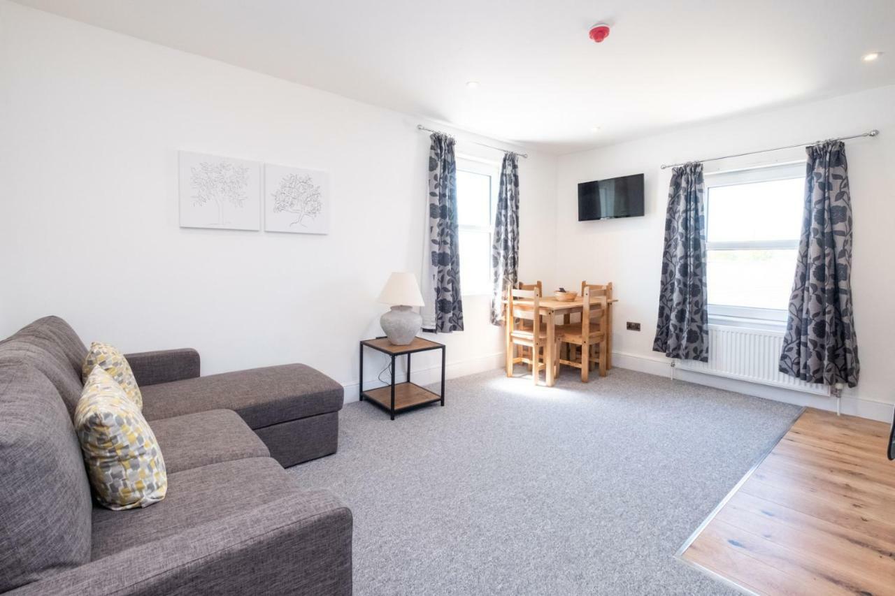 Rowan - Three Tuns Apartments , Wickham Market - By Aldeburgh Coastal Cottages Pettistree Экстерьер фото